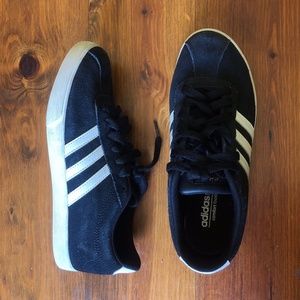 Adidas Casual Sneakers Women's 6.5